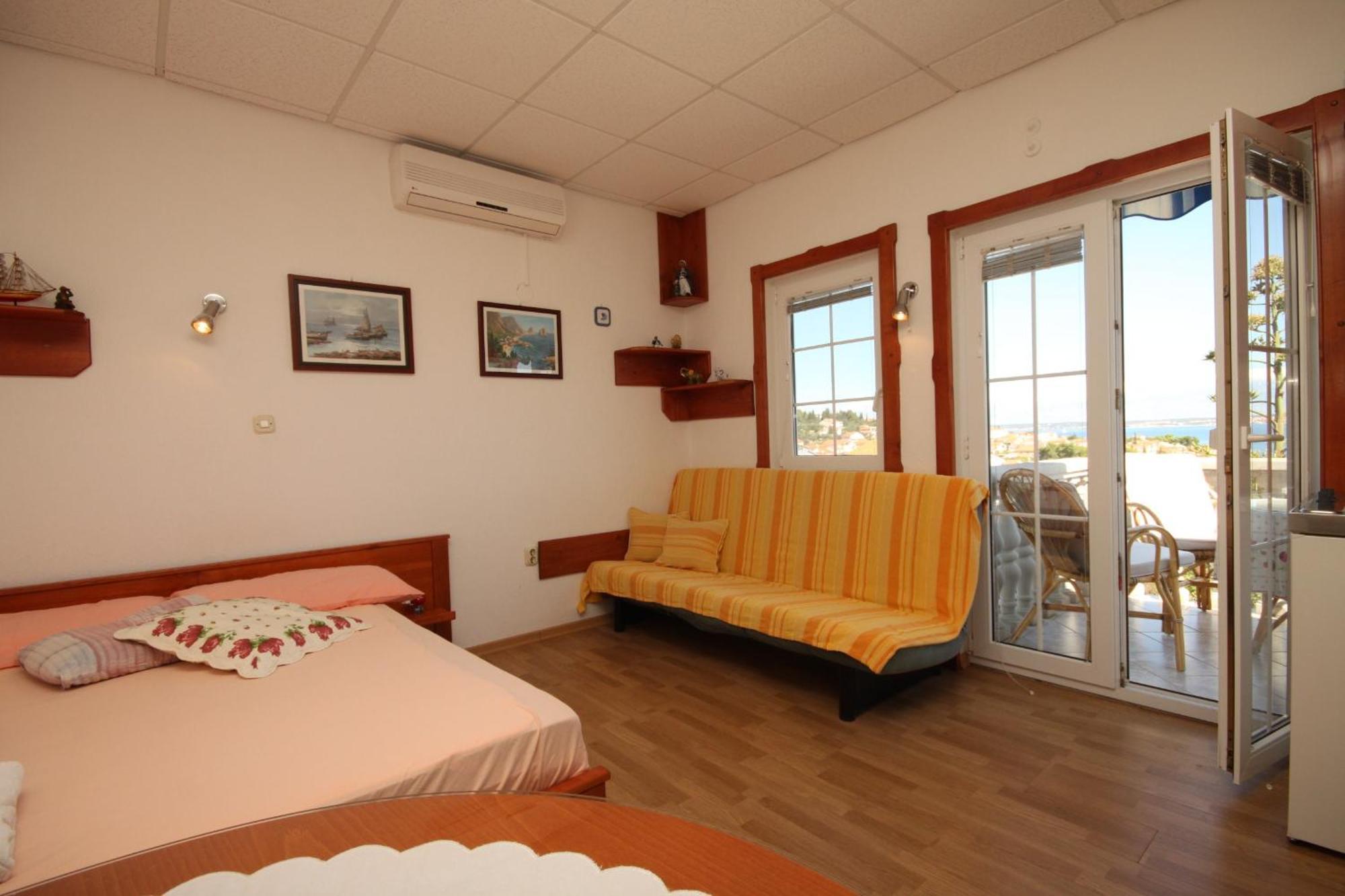 Apartments With A Parking Space Preko, Ugljan - 8224 Quarto foto