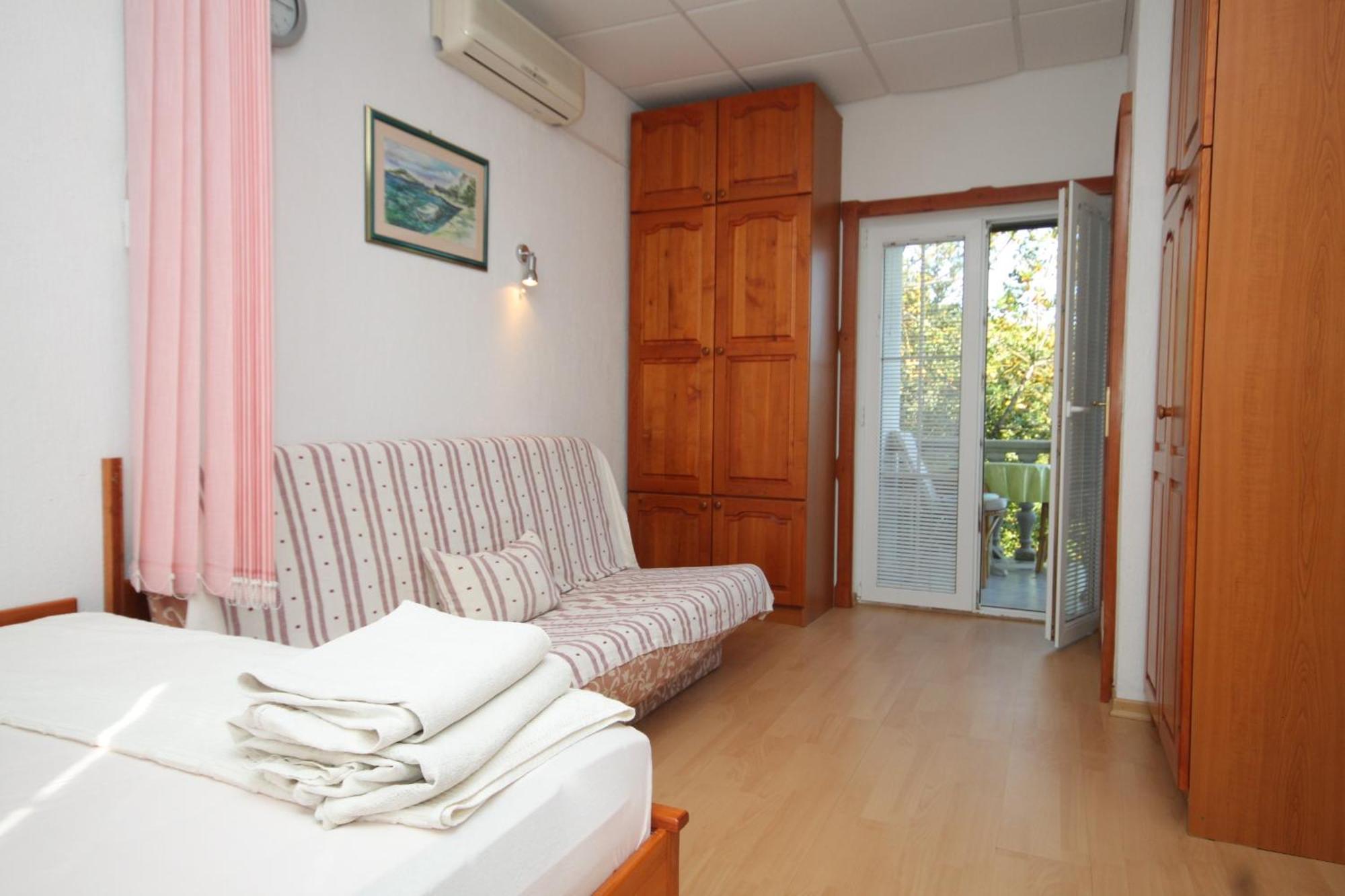 Apartments With A Parking Space Preko, Ugljan - 8224 Quarto foto